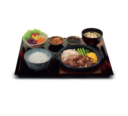 สเต็กเนื้อกระทะร้อน